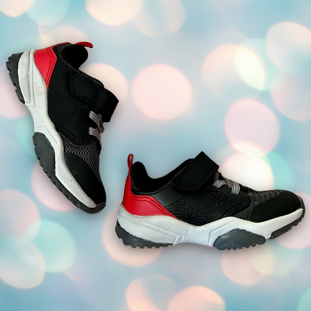 Baby Boy’s Black Red Athletic Shoes Sneakers Size 6